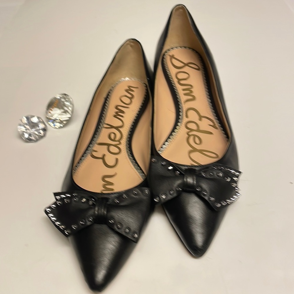 Sam Edelman “RAISA” Black Leather Pointed Toe Flats.  Preowned. Size 9 1/2.